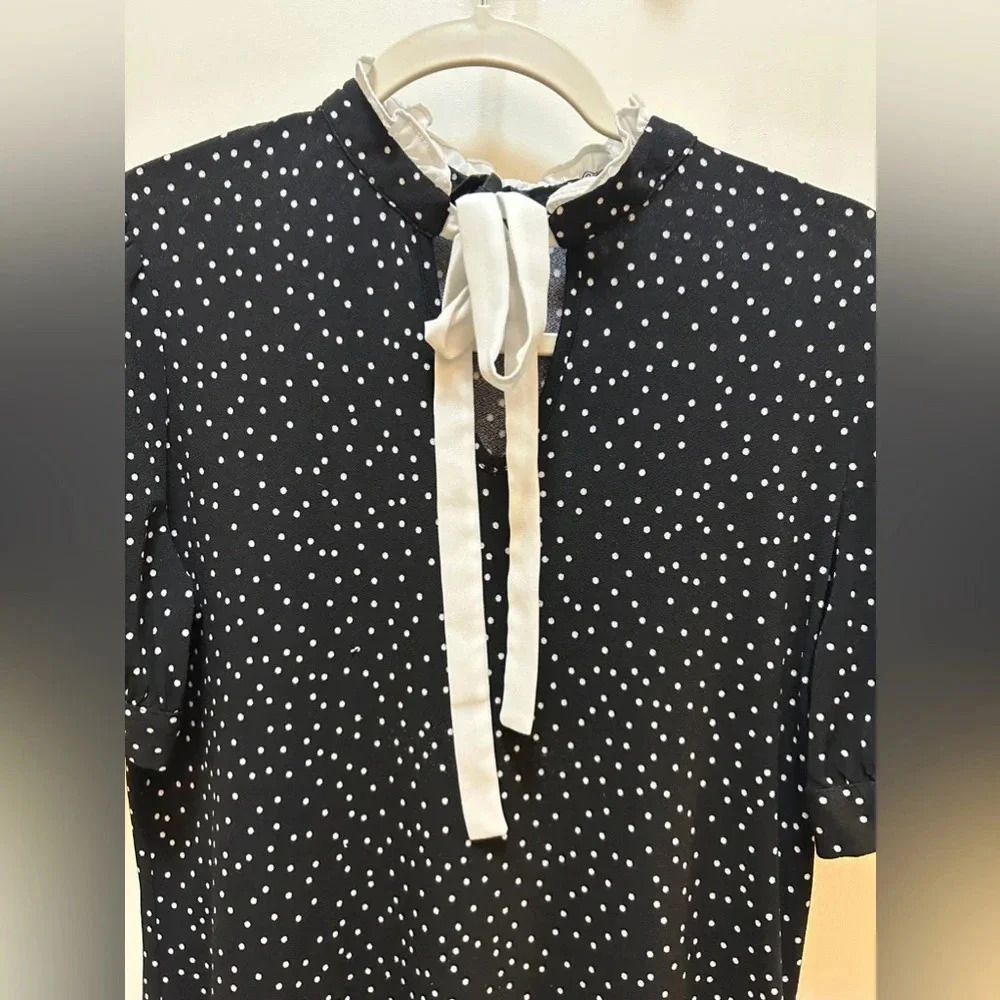 Flower & Feather Polka Dot Blouse. Size small - Picture 2 of 4